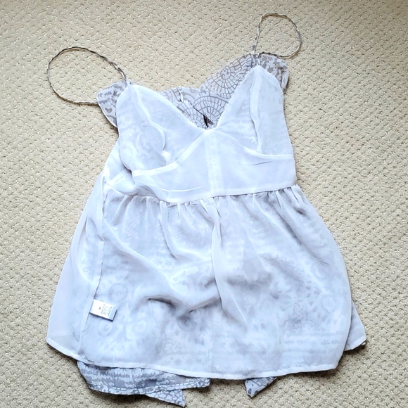 Kirra Bohemian Style Spaghetti Straps Top, size M, White/Gray Sparkly - Picture 14 of 16
